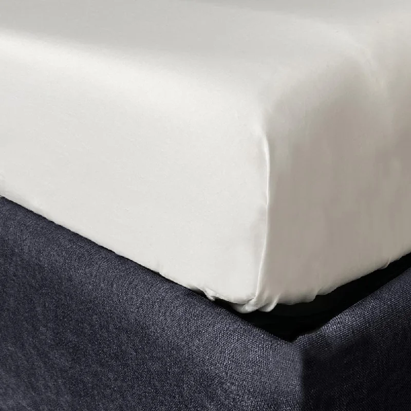 Jersey - Knit Sheets for a Comfortable and Casual BedCamden White Flat Sheets