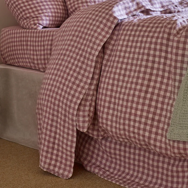 Moisture - Wicking Cotton Sheets for a Dry and Comfortable SleepElderberry Gingham 100% Linen Flat Sheet