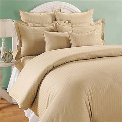 Full - size comforters suitable for full - sized beds in guest rooms or small bedrooms8 Pc Down Alternative 100% Egyptian Cotton Bed in a Bag- 1500 Thread Count (Stripe)