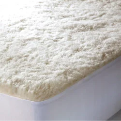 Bamboo - charcoal infused mattresses for odor absorptionAustralian Wool Underlay 300GSM