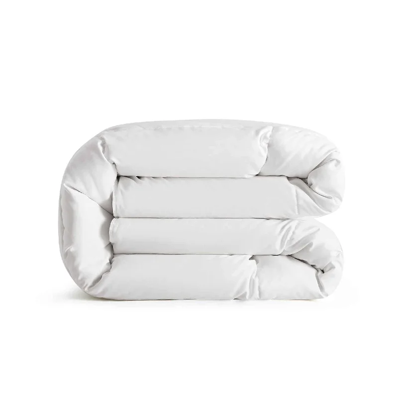 Full - size comforters suitable for full - sized beds in guest rooms or small bedroomsUltra Soft Down Comforter