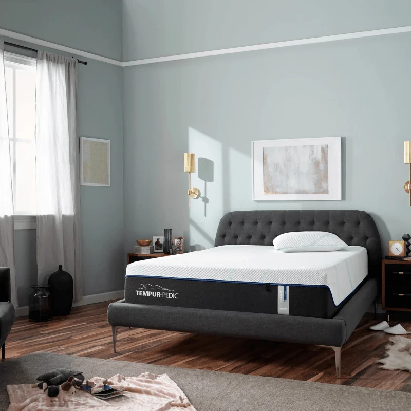 Queen - size mattresses for couples and standard bedroomsFloor Model - Tempur-Pedic TEMPUR-LuxeAdapt® Soft 13" Mattress