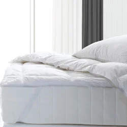 Natural latex and organic cotton blend mattressesGoose Mattress Topper 1000GSM