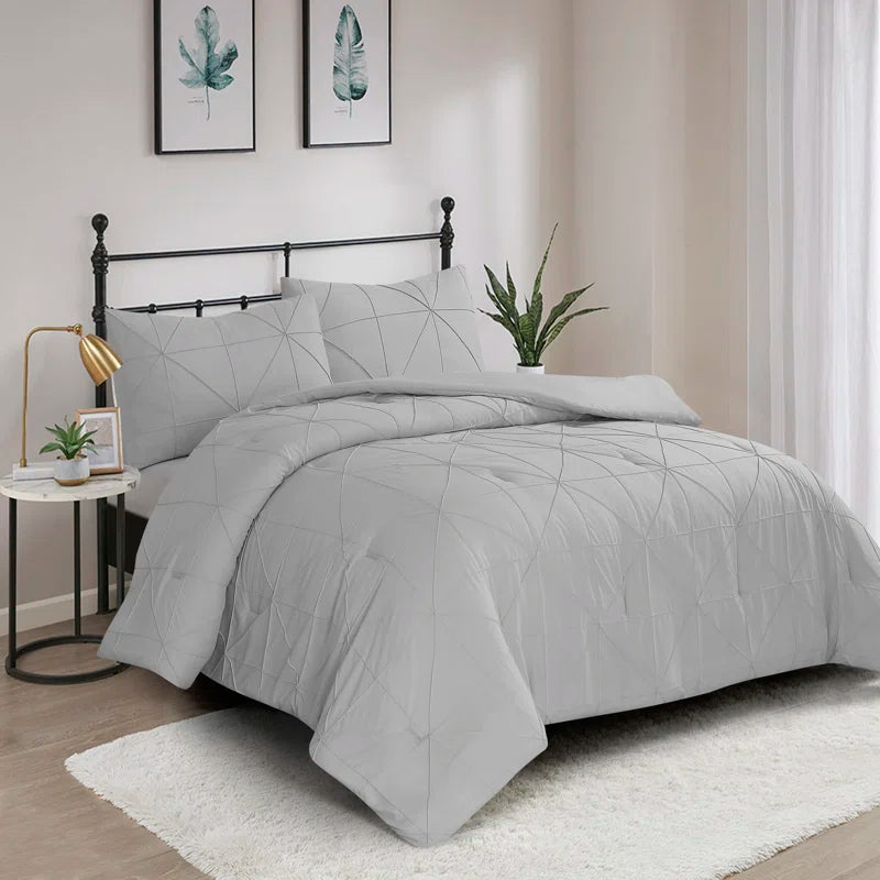 Bamboo - fiber - filled comforters with antibacterial and breathable qualitiesHartford Comforter - Silver