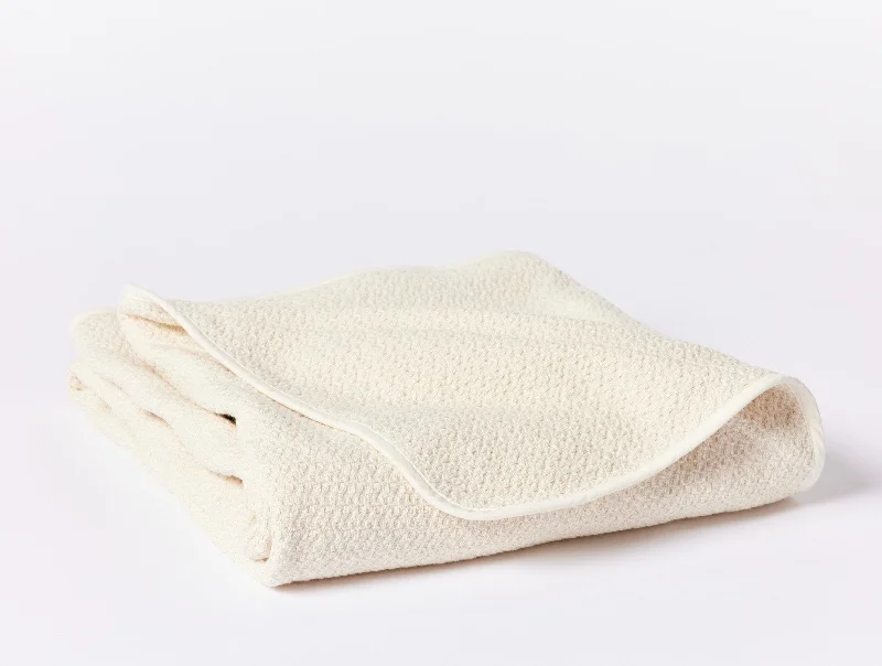 Mohair blankets with a unique sheen and softnessHoneycomb Organic Heavyweight Throw