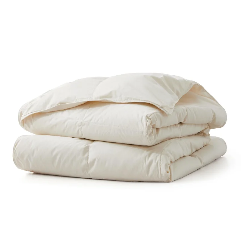 Silk - filled comforters for a luxurious and smooth touchLightweight Organic Cotton Feather Down Comforter