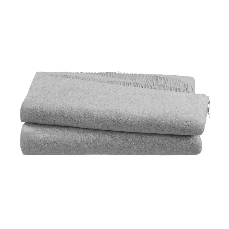 Wool blankets with natural warmth and insulationCashmere Gray Throw by Luxor