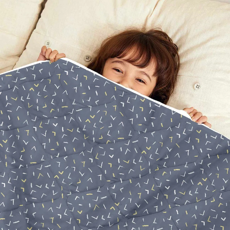 Full - size comforters suitable for full - sized beds in guest rooms or small bedroomsBlue And Gold Arrows AC Quilt Comforter for Kids