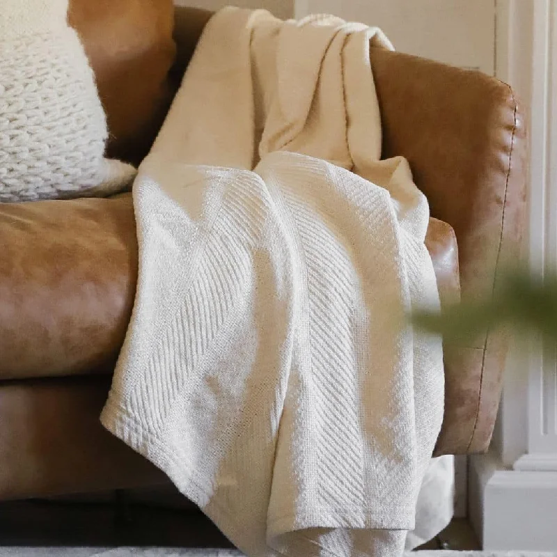 Cashmere blankets for ultimate softness and luxuryOrganic Cotton Blankets [SAVVY]