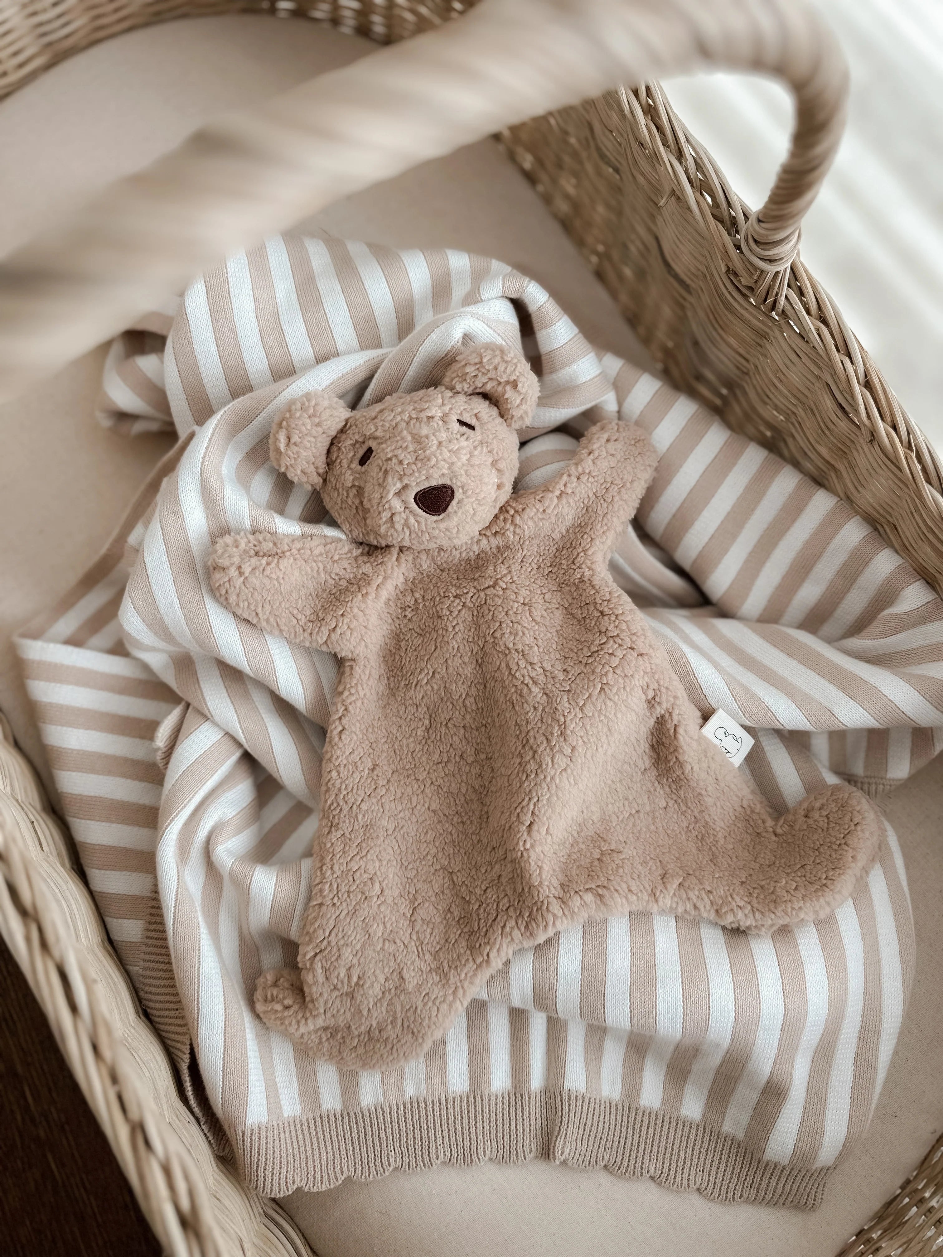 Bamboo - fiber - filled comforters with antibacterial and breathable qualitiesPop Ya Tot Little Teddy Comforter Toy - Biscuit