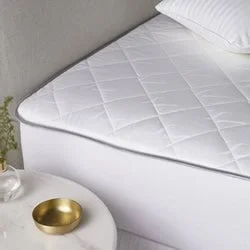 King - size mattresses for spacious master bedroomsPremium Wool Mattress Protector