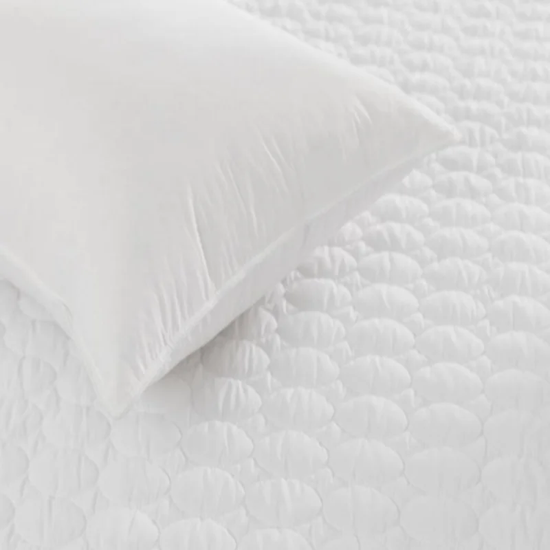 Queen - size mattresses for couples and standard bedroomsQuilted Luxury Waterproof Mattress Protector