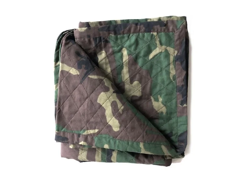 Fleece blankets for a cozy and plush textureQuilted Throw in Camo