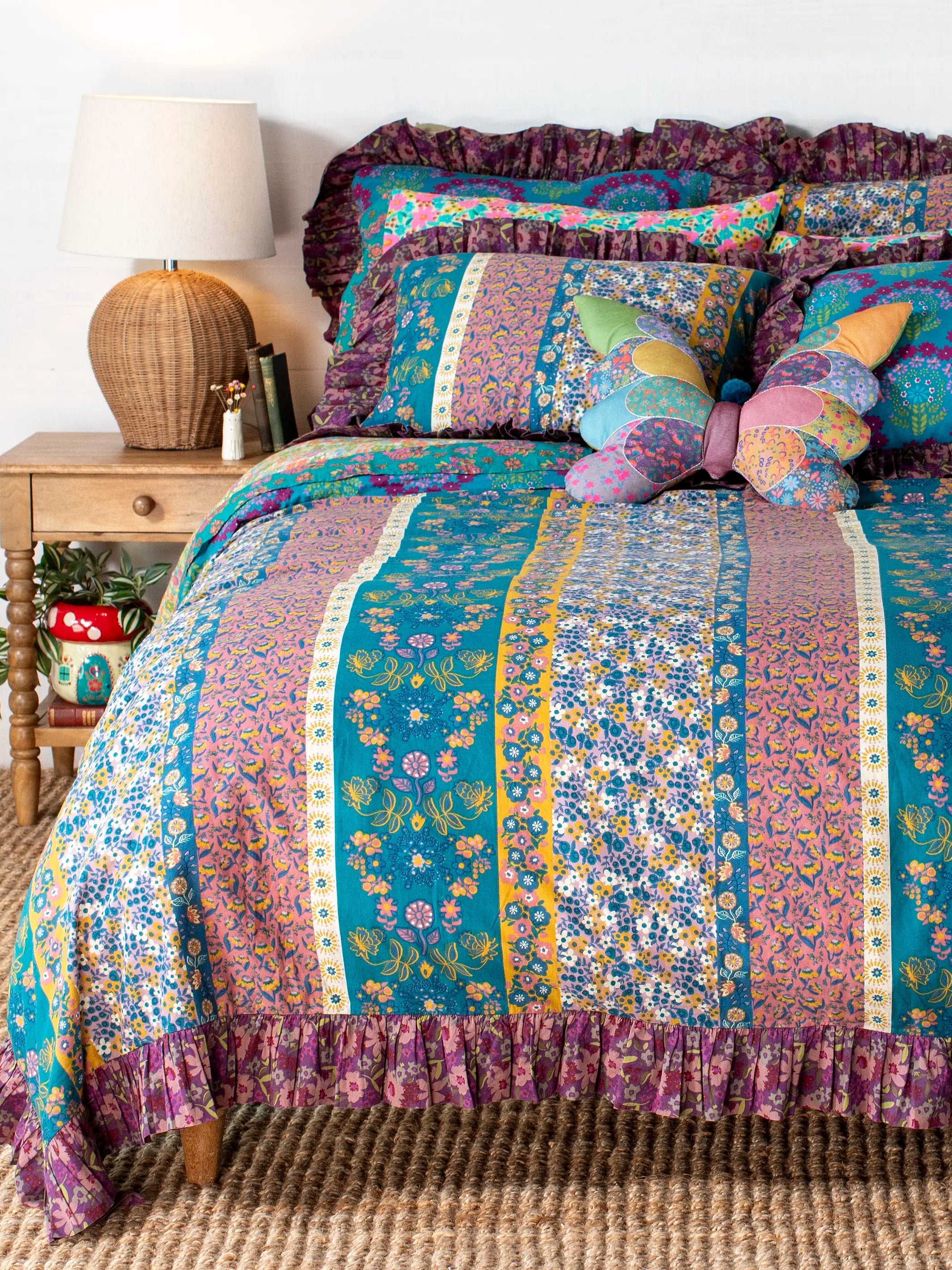 Egyptian cotton duvet covers for a luxurious and soft feelReversible Cotton Duvet Cover - Blooms