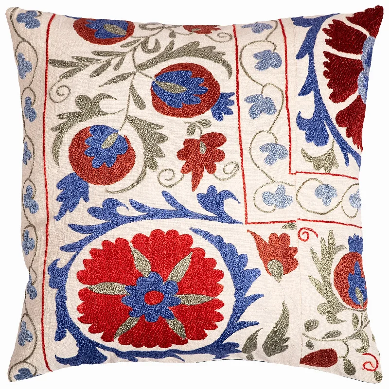 Paisley - printed duvet covers for an exotic and elegant appearanceRinging Decorative Pillow