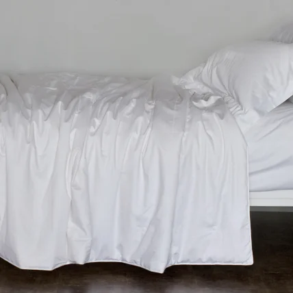 Duvet covers suitable for use with synthetic - filled comfortersSilk Duvet