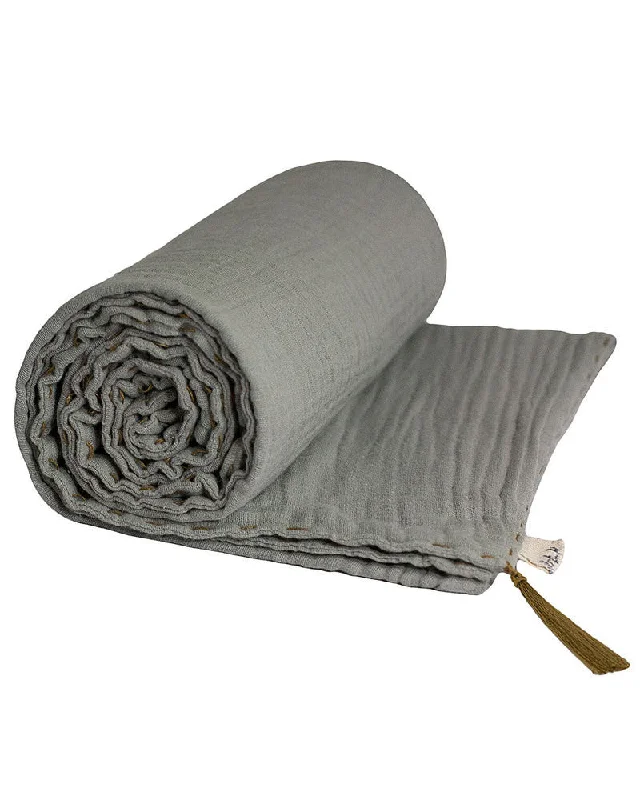 Bamboo fiber blankets with natural antibacterial propertiesNumero 74 Summer Blanket Silver Grey