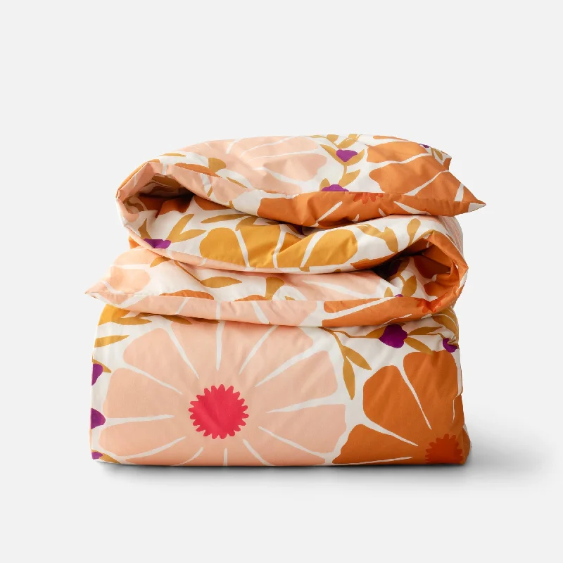 Silk duvet covers for a smooth and elegant touchSunburst Floral Duvet Cover