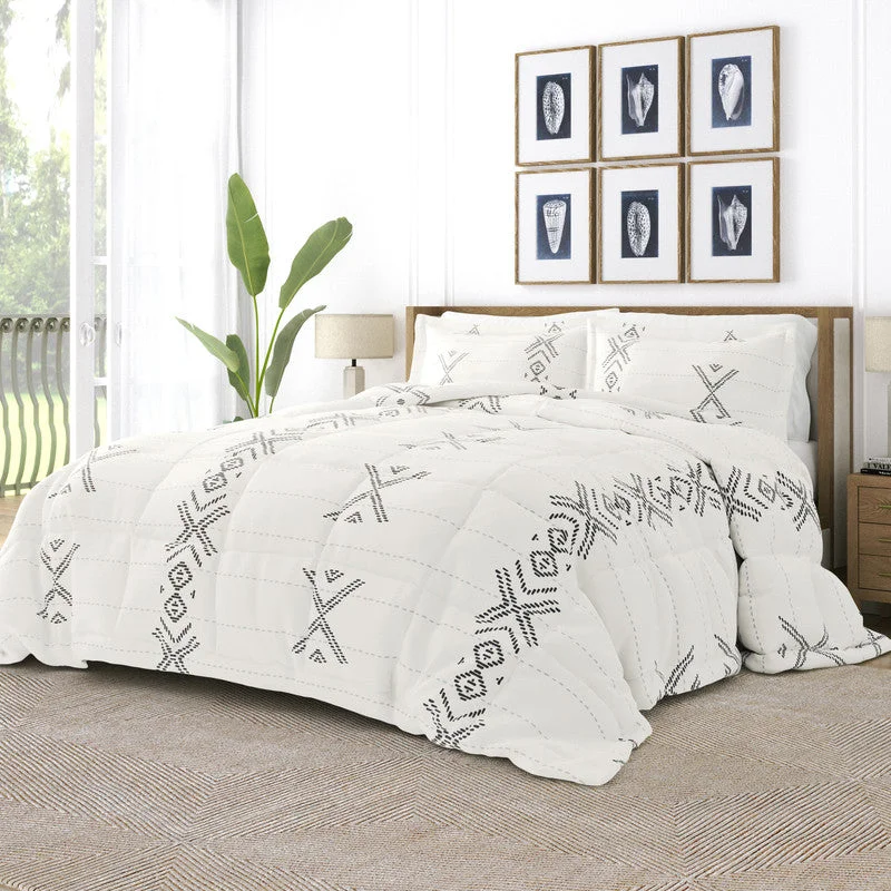 Latex - filled comforters with a bouncy texture and good supportUrban Stitch Gray Pattern Comforter Set Down-Alternative Ultra Soft Microfiber Bedding, King/Cal-King