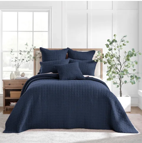 Bed skirts for beds with a rectangular frameWaffle Quilt Set- Navy (Queen)